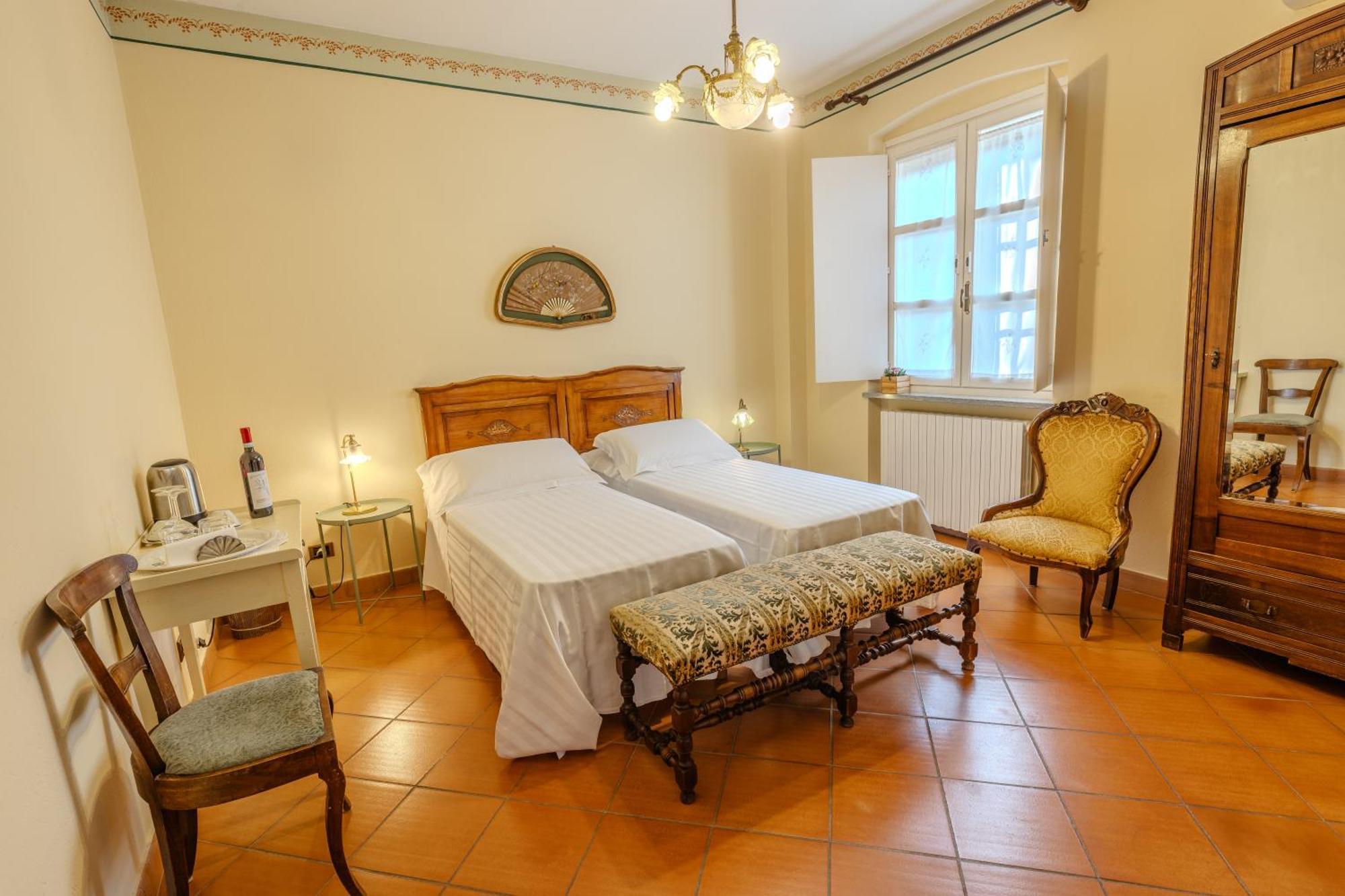 Villa La Meridiana Alba  Ngoại thất bức ảnh